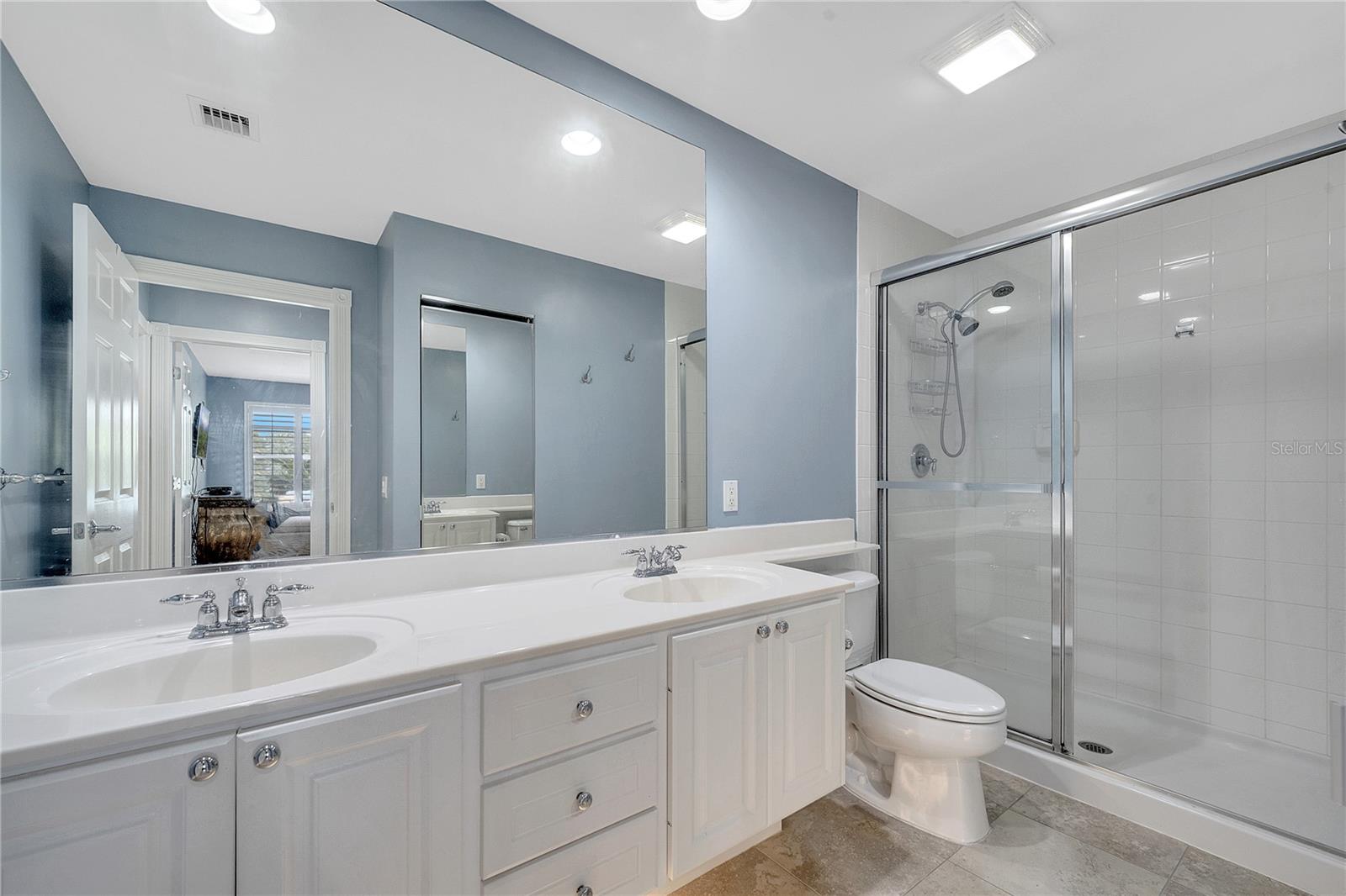 Image 24 of 61 For 11854 Delfina Lane