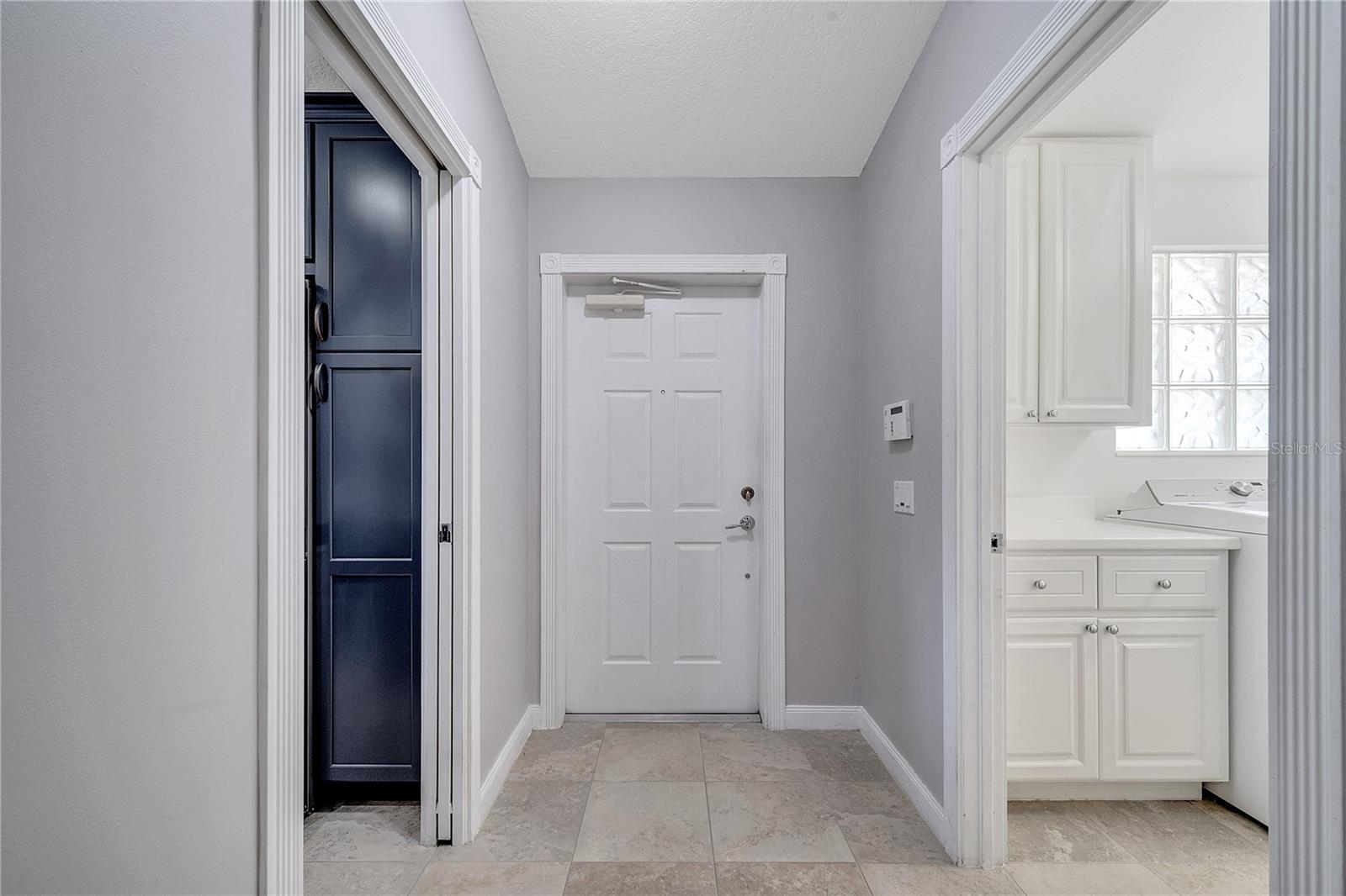 Image 5 of 61 For 11854 Delfina Lane