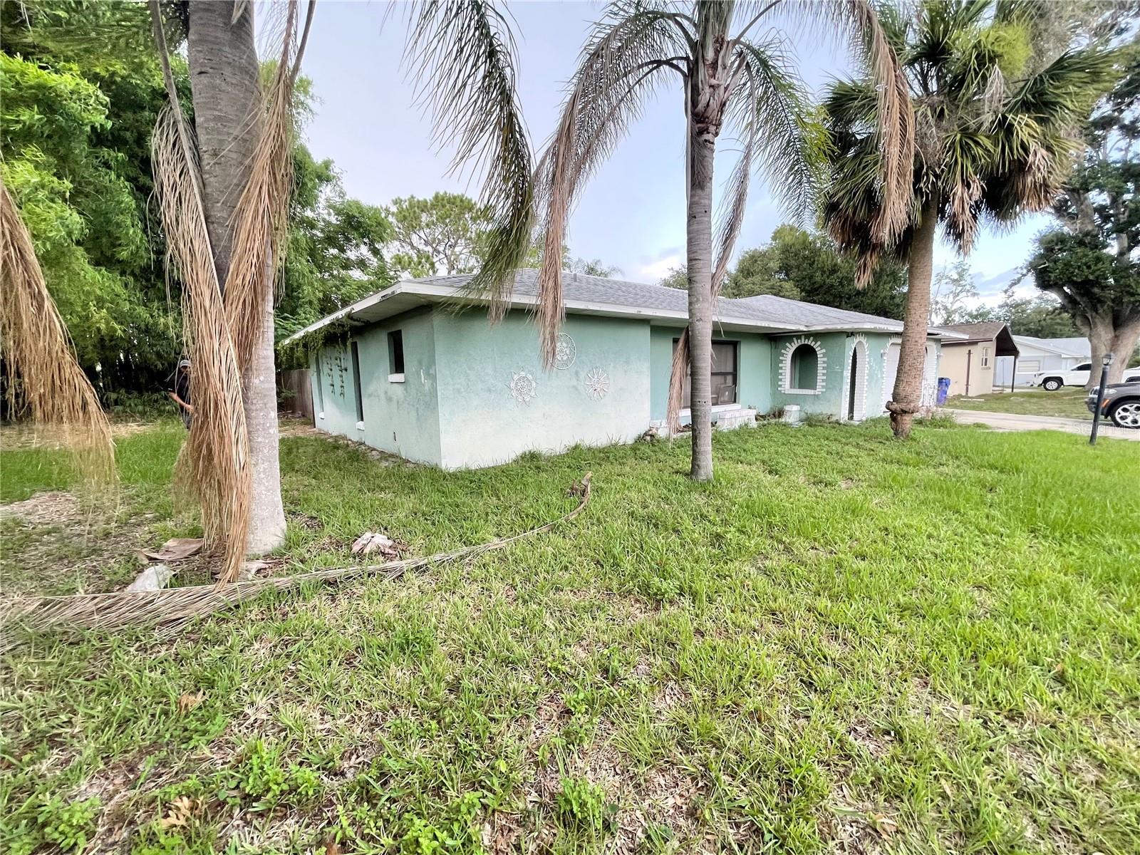 Image 5 of 27 For 3820 Urbino Street