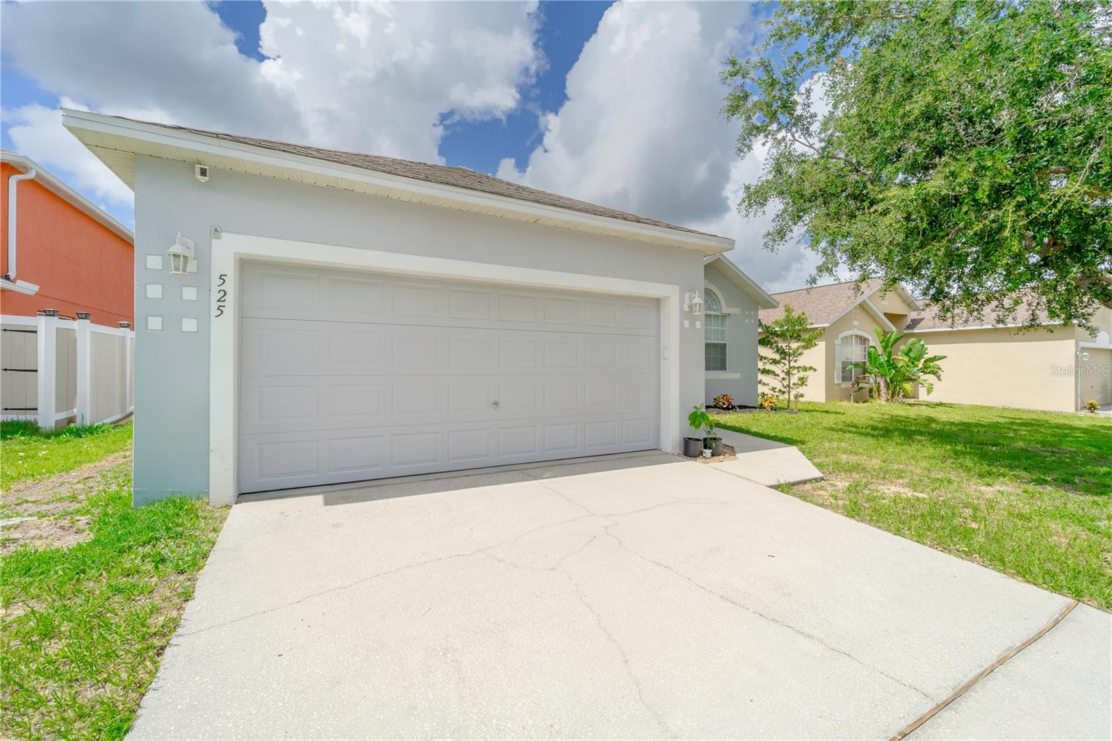 Image 4 of 36 For 525 Ridges Drive
