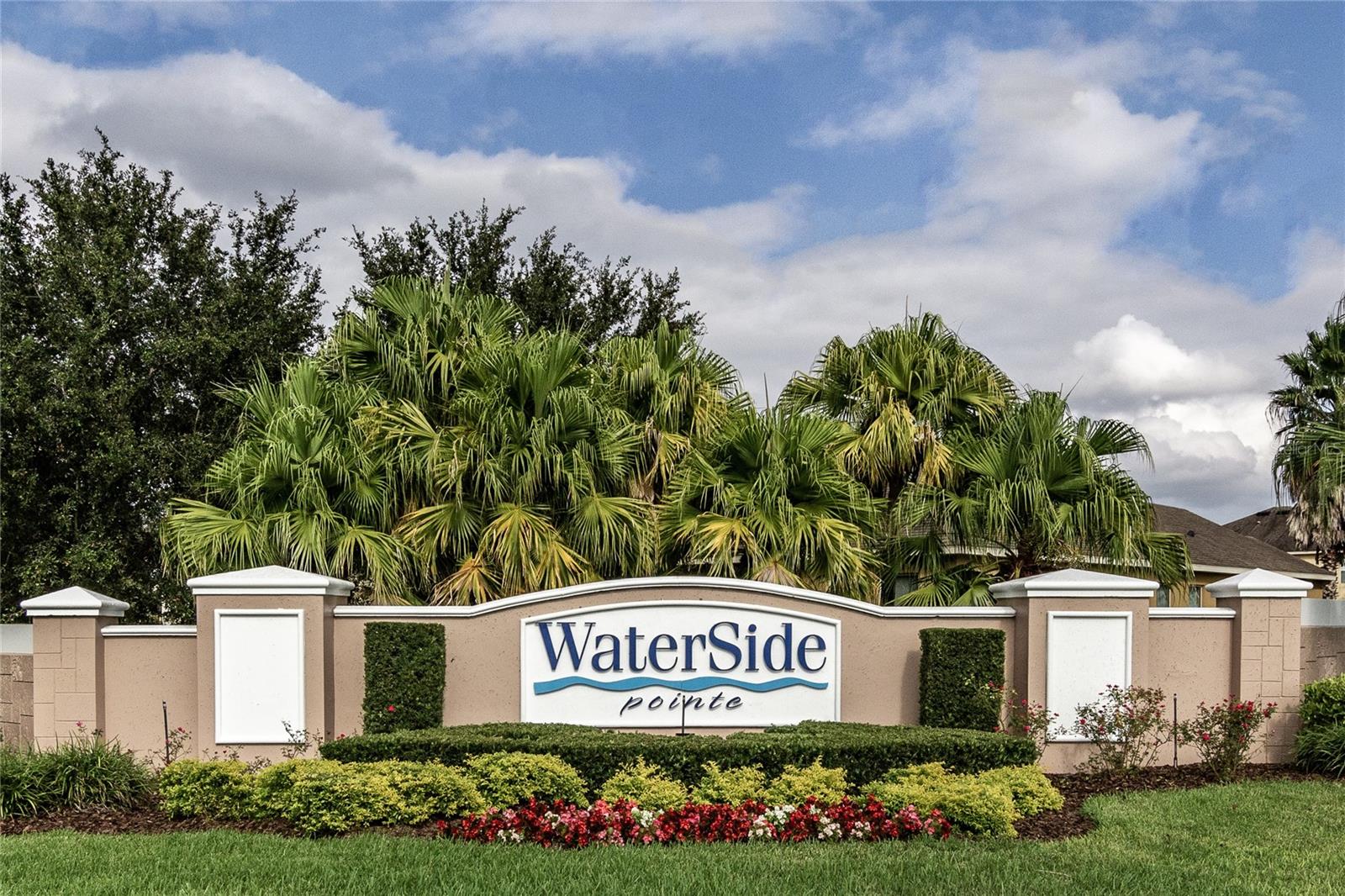 Image 4 of 50 For 401 Blue Cypress Drive