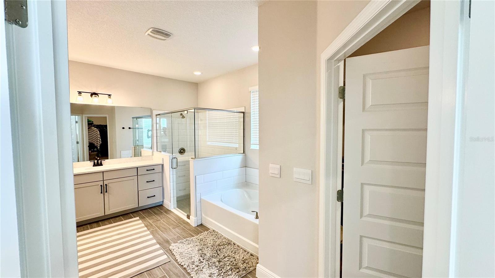 Image 27 of 49 For 12533 Charmed Drive