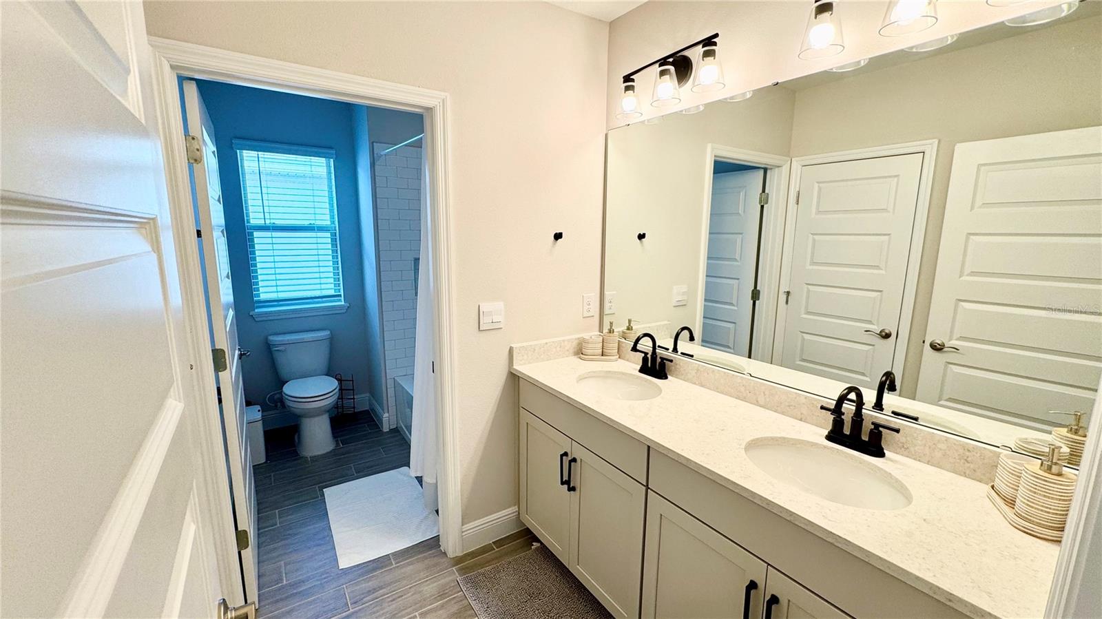 Image 39 of 49 For 12533 Charmed Drive