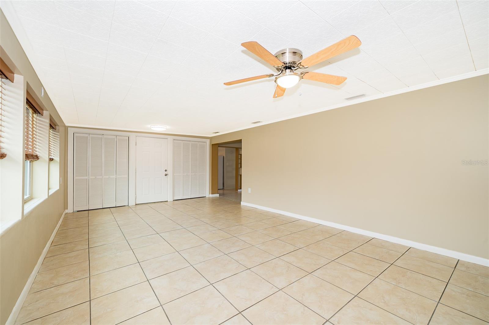 Image 20 of 21 For 2918 Central Boulevard
