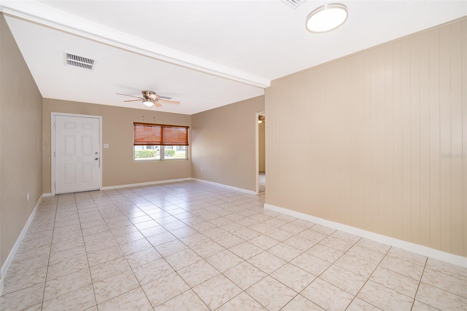 Image 7 of 21 For 2918 Central Boulevard