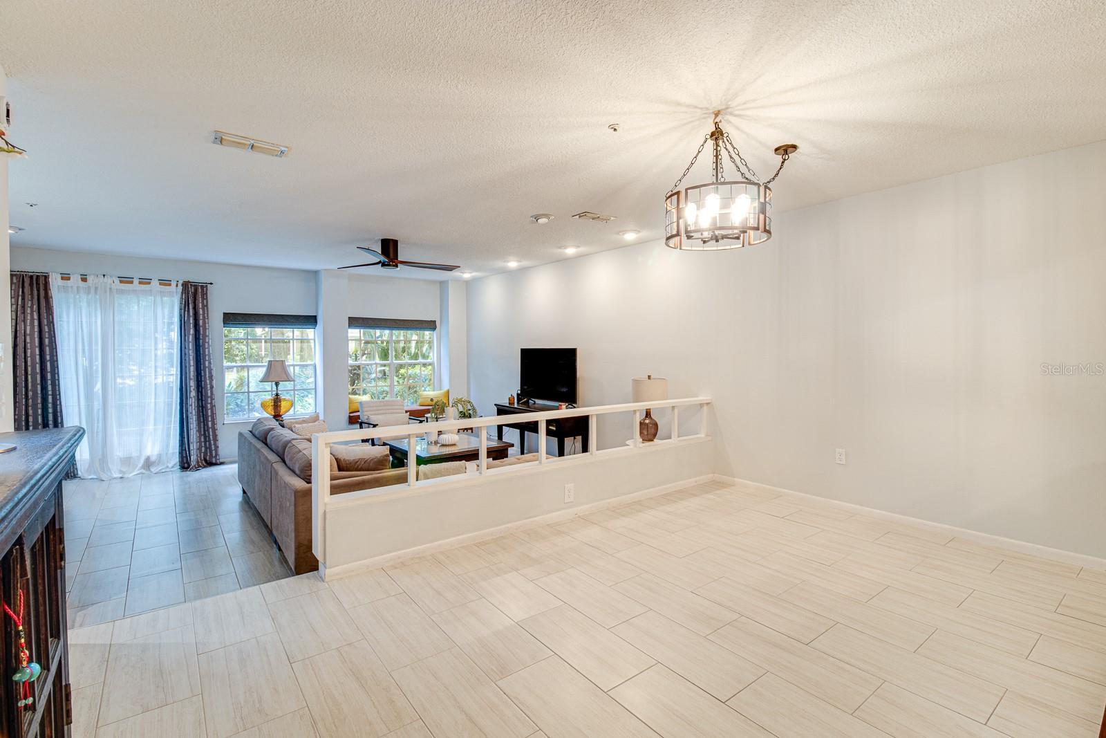 Image 12 of 38 For 641 Maple Oak Circle 101