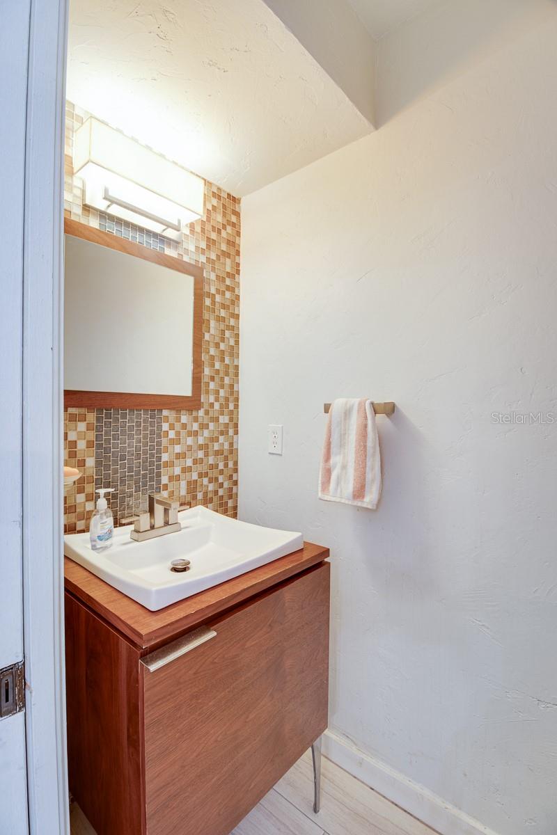 Image 7 of 38 For 641 Maple Oak Circle 101