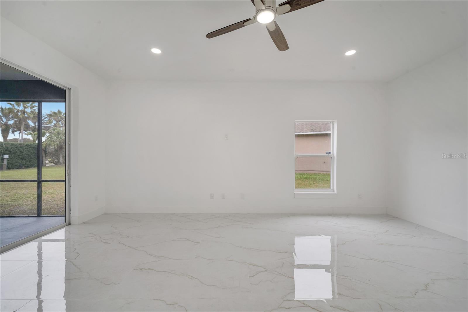 Image 27 of 71 For 2556 Volta Circle