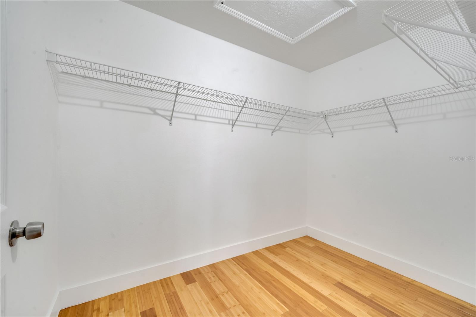Image 40 of 71 For 2556 Volta Circle