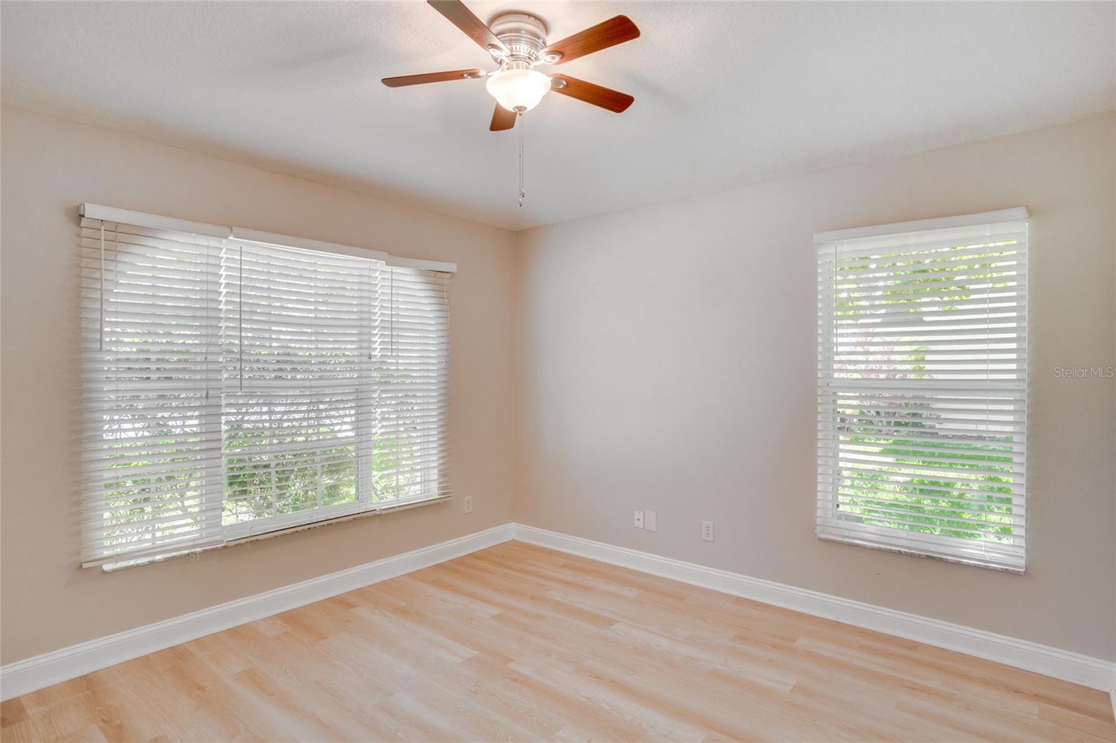 Image 19 of 41 For 3519 Gatlin Place Circle