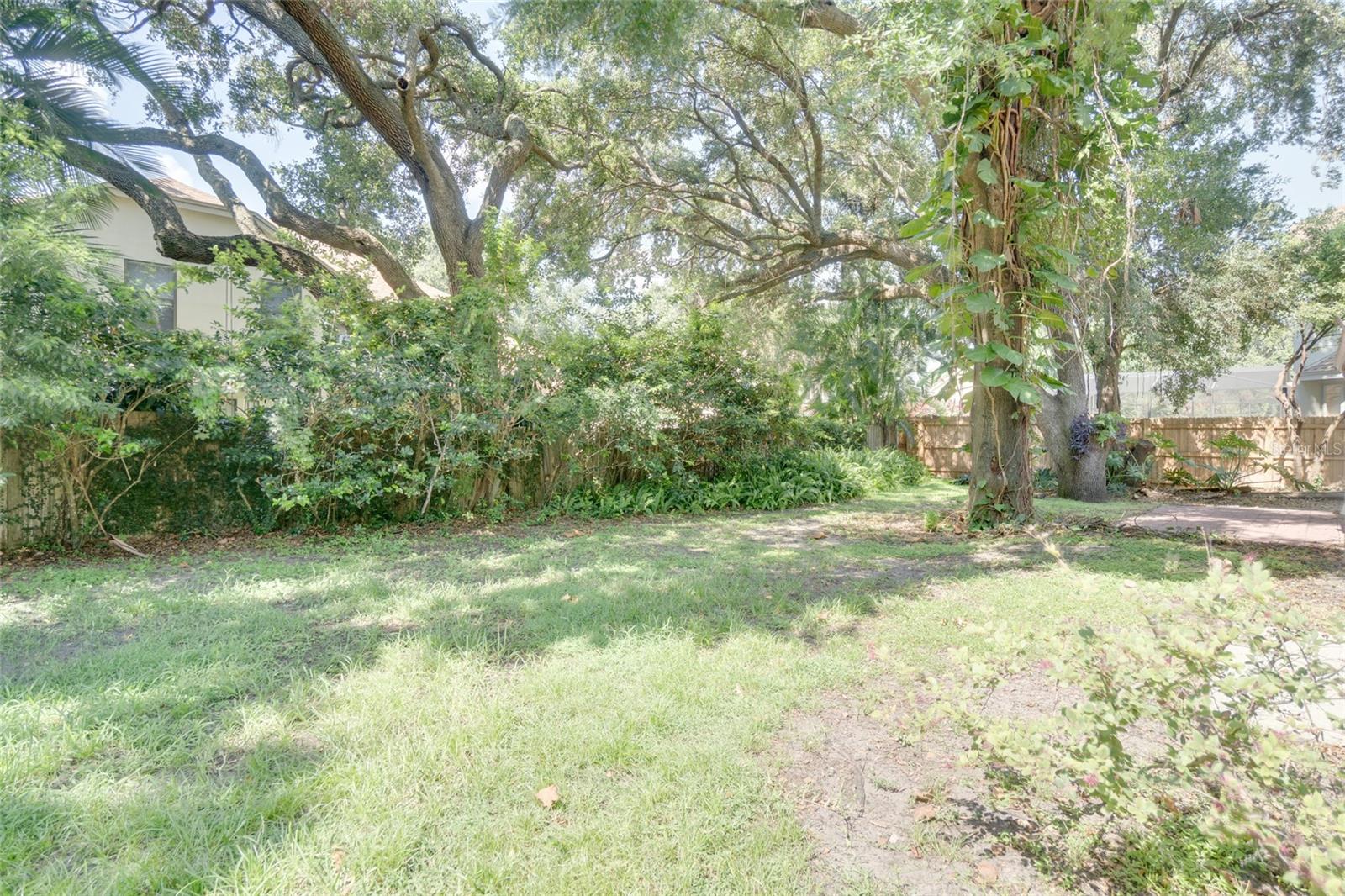 Image 34 of 41 For 3519 Gatlin Place Circle