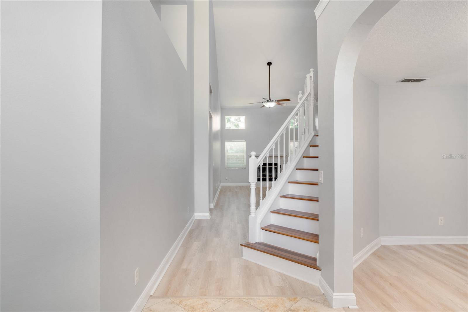 Image 8 of 41 For 3519 Gatlin Place Circle
