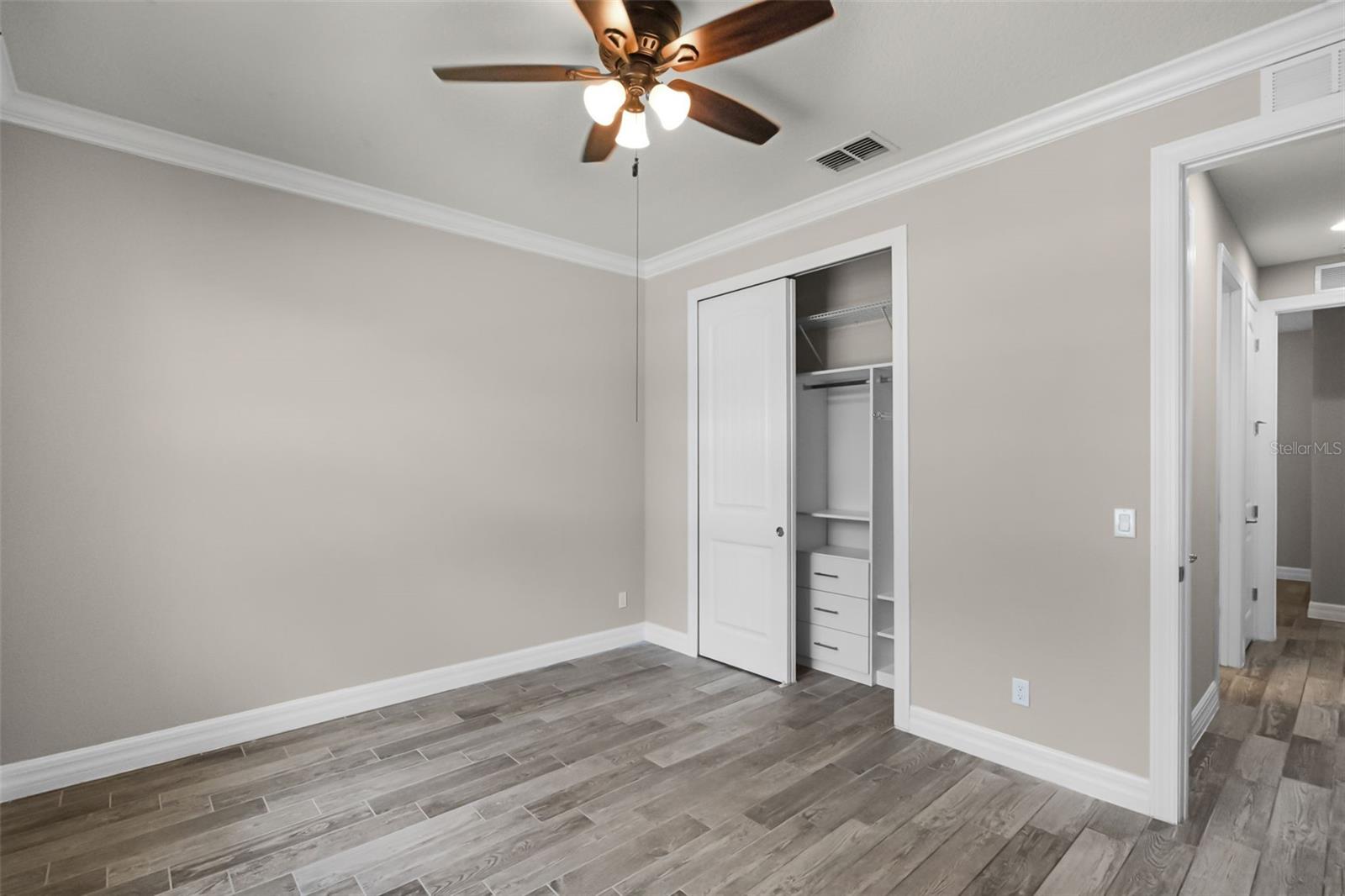 Image 25 of 70 For 5029 Hartwell Court