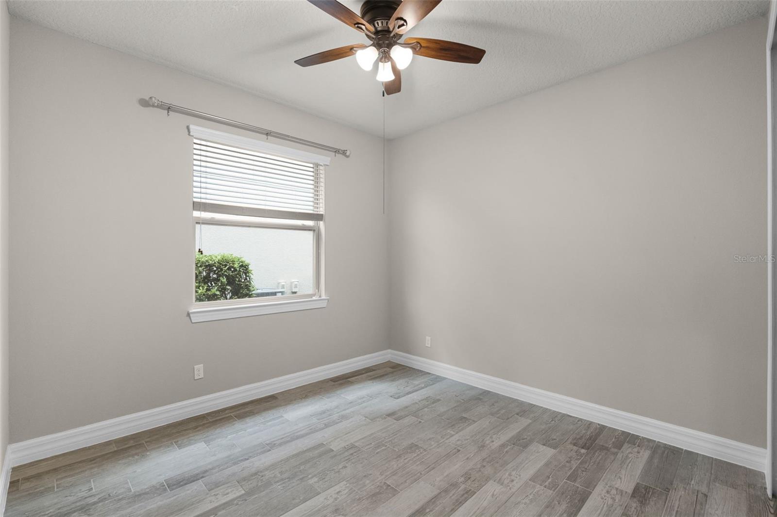 Image 27 of 70 For 5029 Hartwell Court
