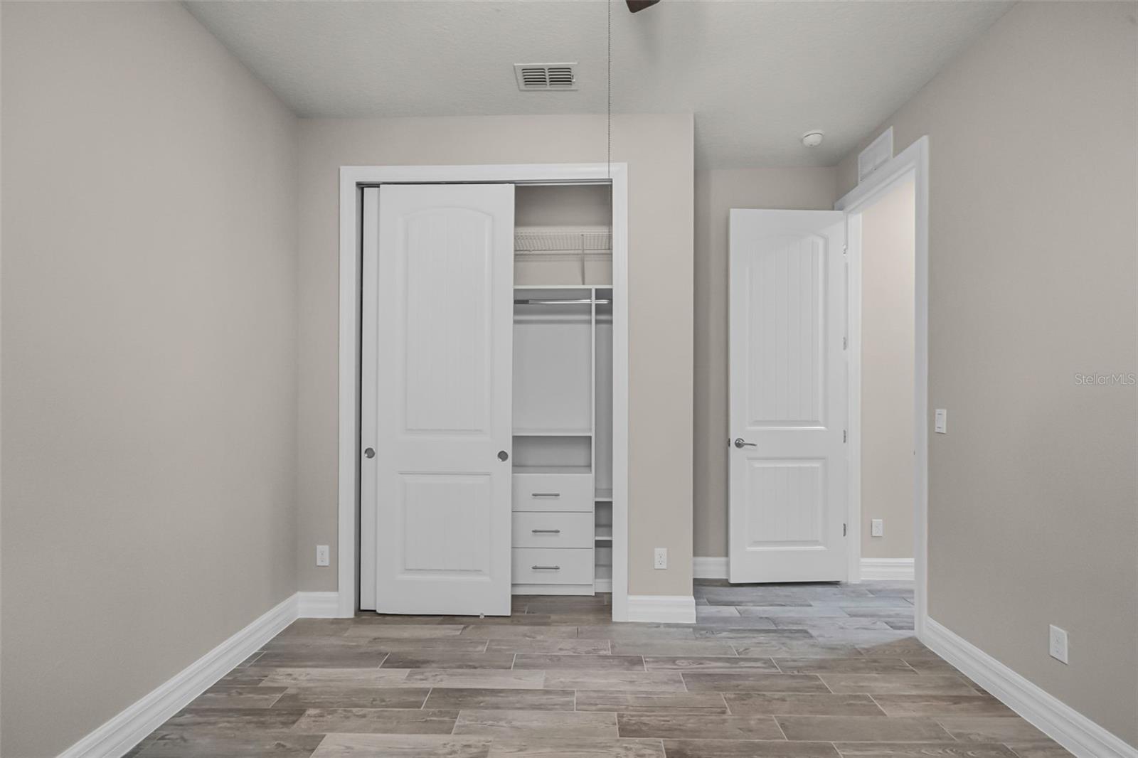 Image 28 of 70 For 5029 Hartwell Court