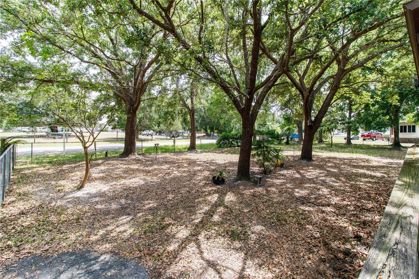 Image 17 of 27 For 26627 Brahma Dr