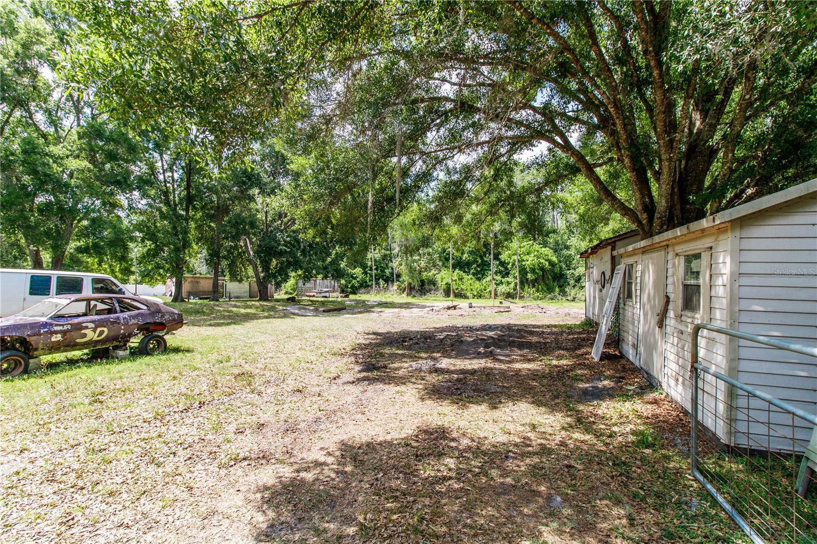 Image 21 of 27 For 26627 Brahma Dr