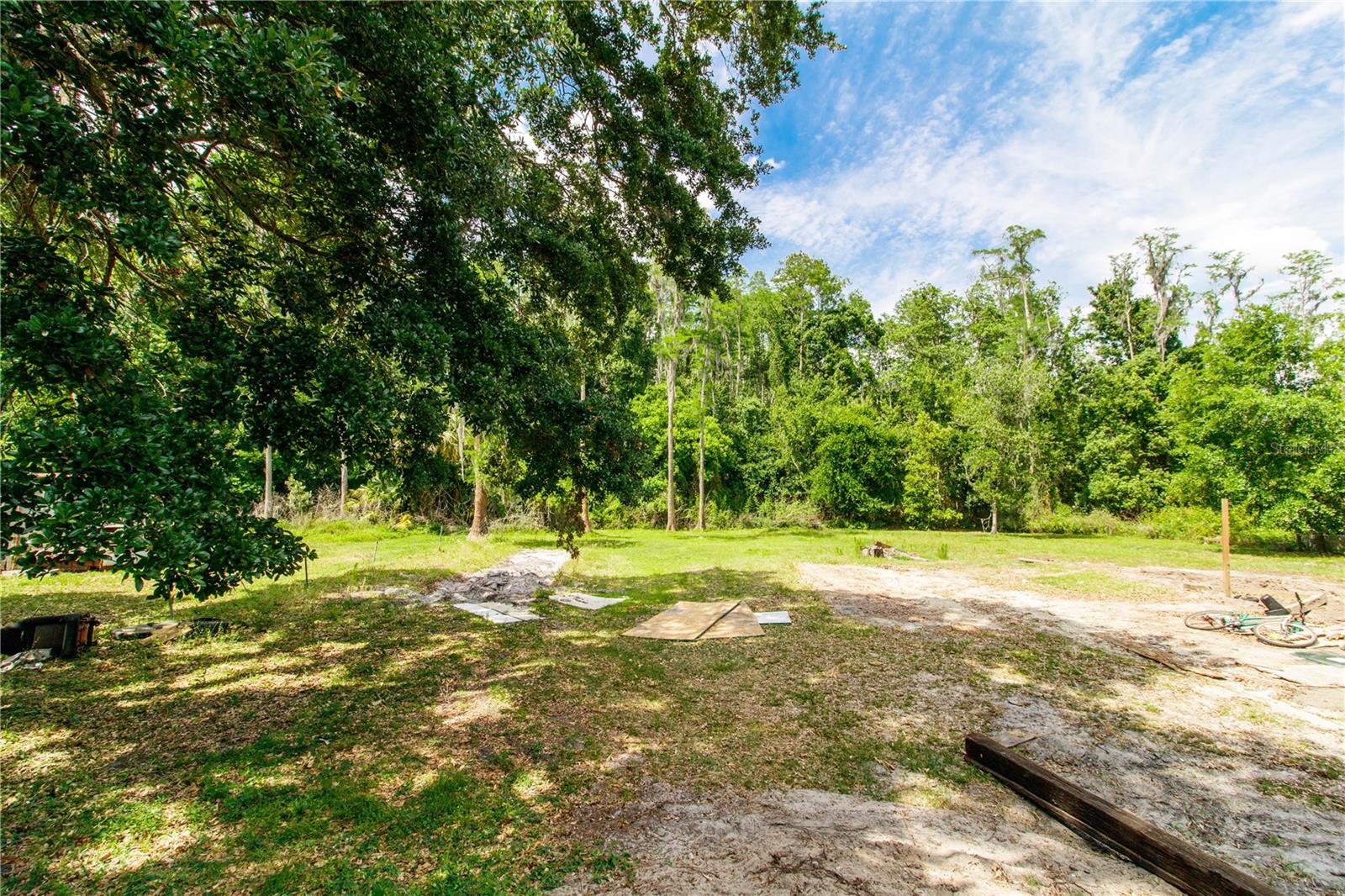 Image 6 of 27 For 26627 Brahma Dr