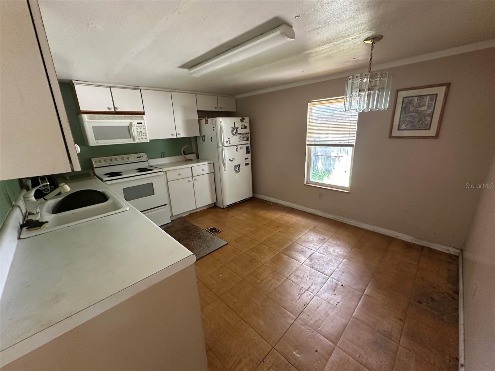 Image 8 of 27 For 26627 Brahma Dr