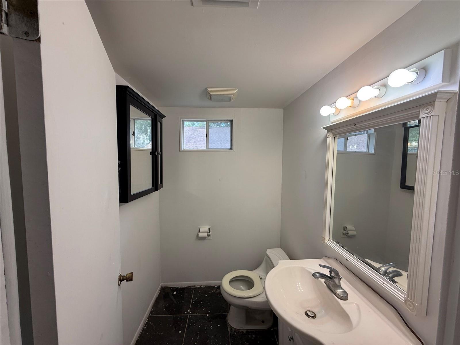 Image 14 of 17 For 16320 3rd Street