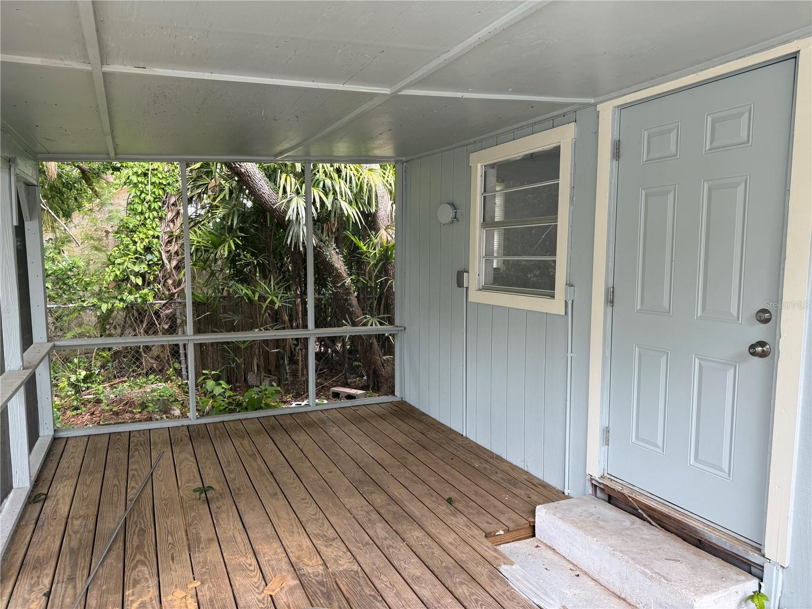 Image 5 of 17 For 16320 3rd Street