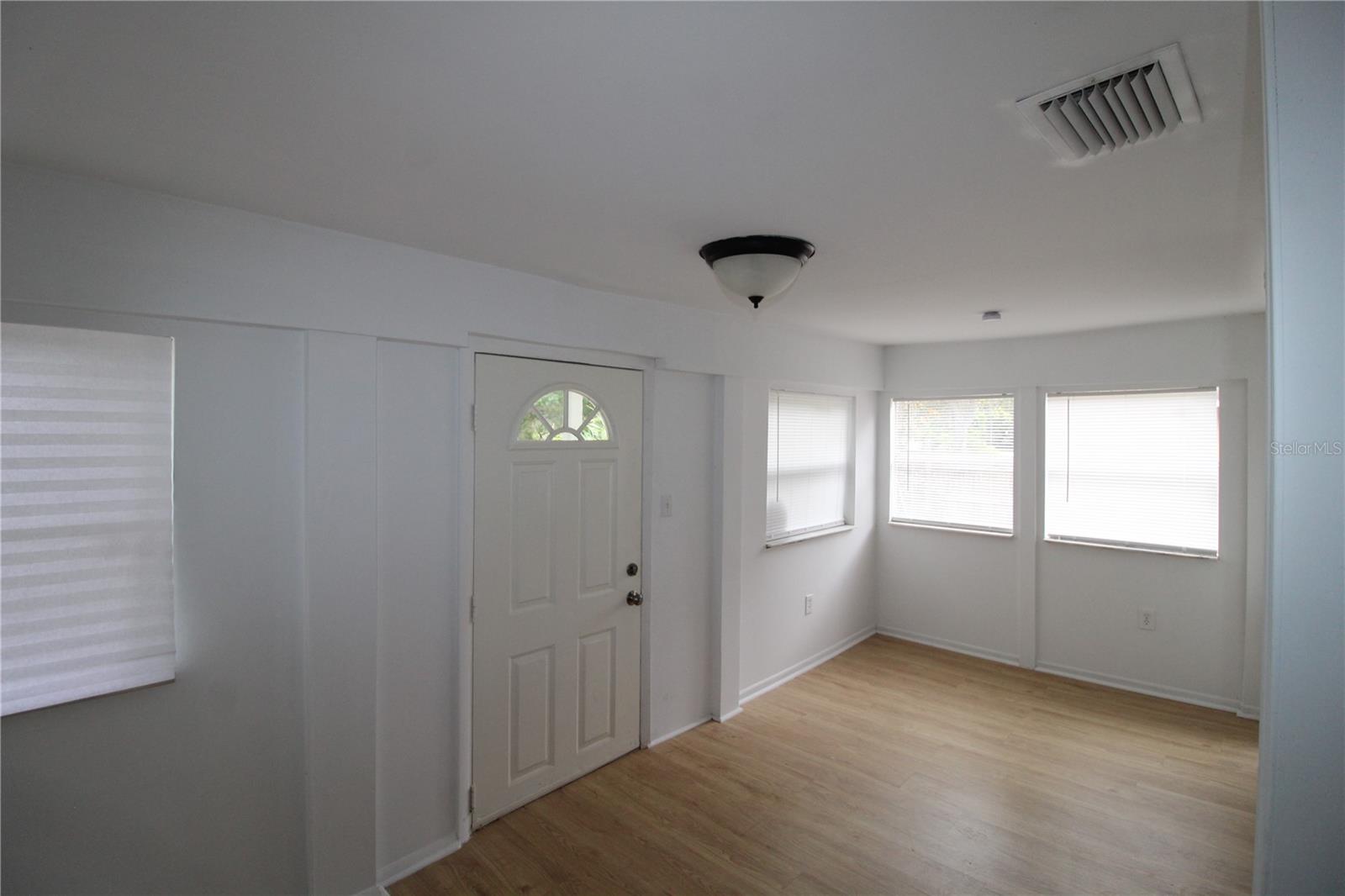 Image 6 of 17 For 16320 3rd Street