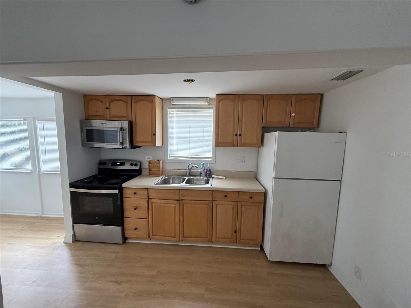 Image 9 of 17 For 16320 3rd Street
