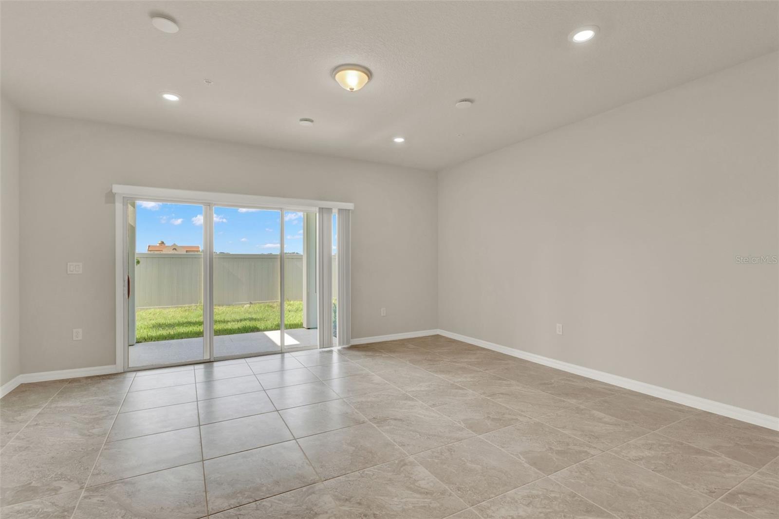 Image 4 of 21 For 3087 Emerald Acres Lane