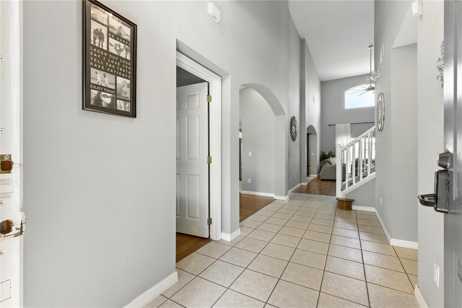 Image 17 of 61 For 255 Cordova Avenue