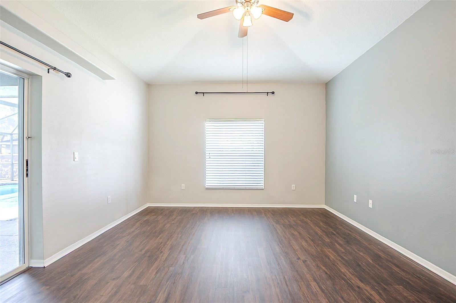 Image 19 of 47 For 8112 Maidencane Drive