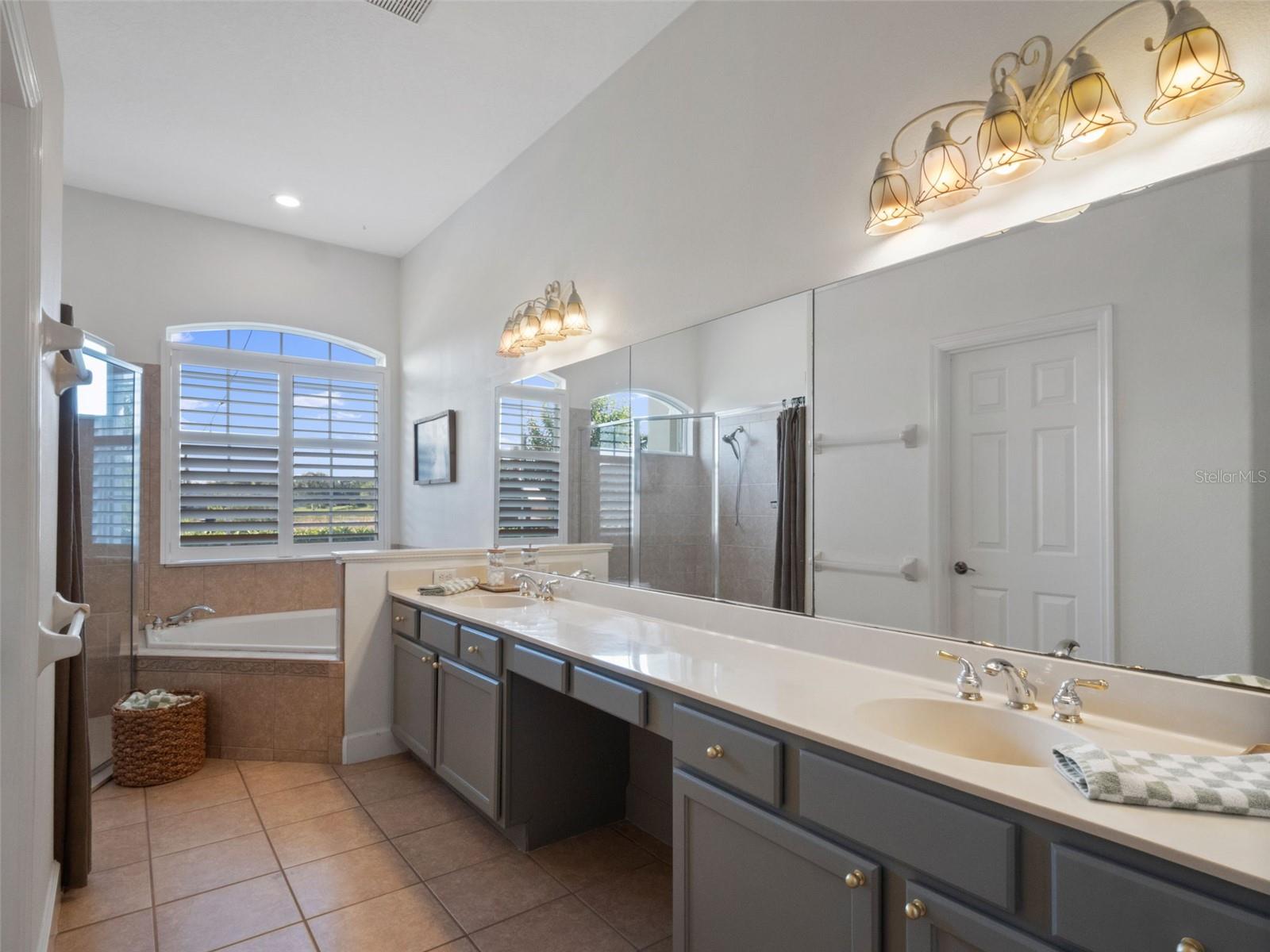 Image 31 of 69 For 13025 Lake Roper Court