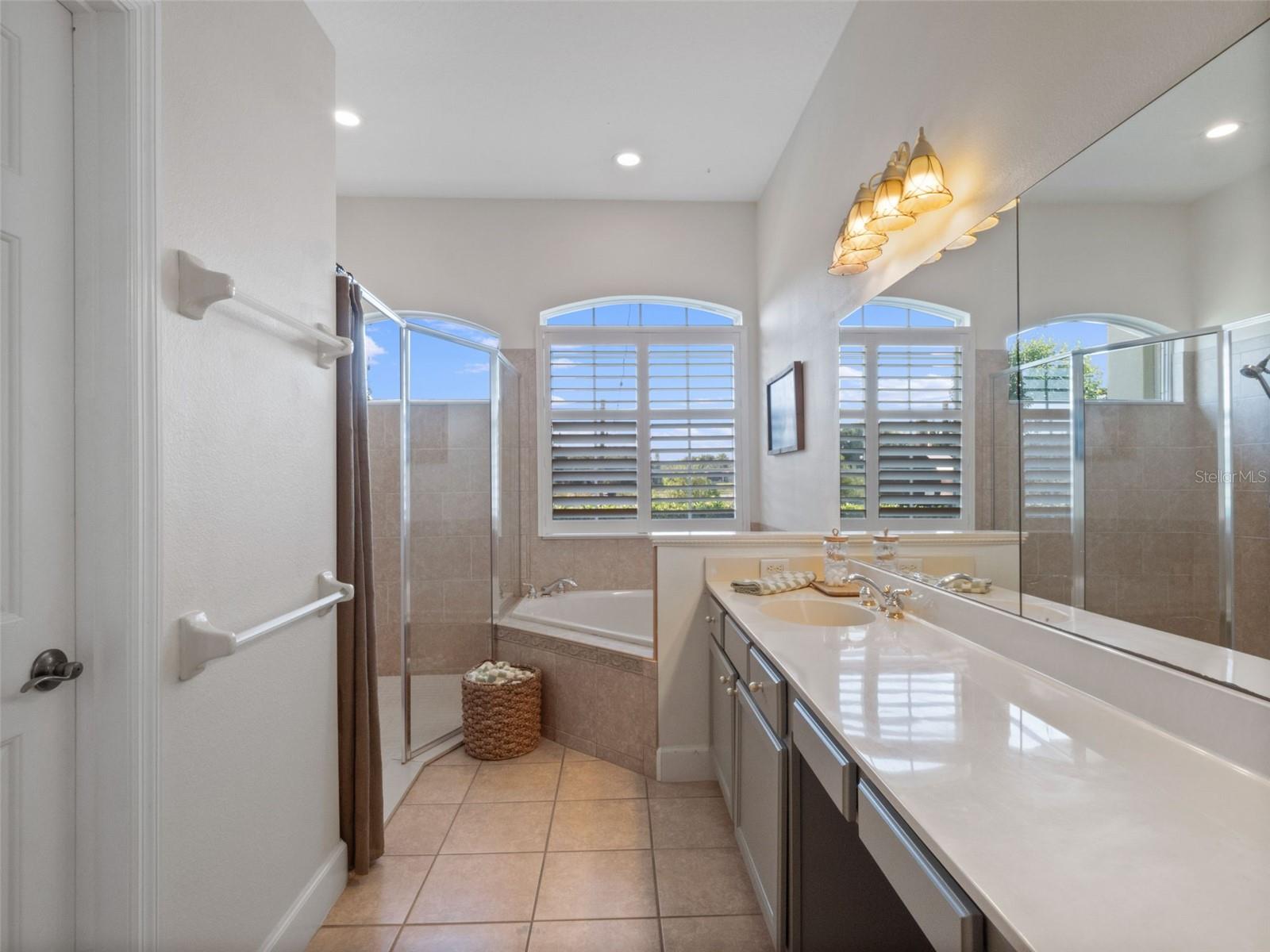 Image 32 of 69 For 13025 Lake Roper Court