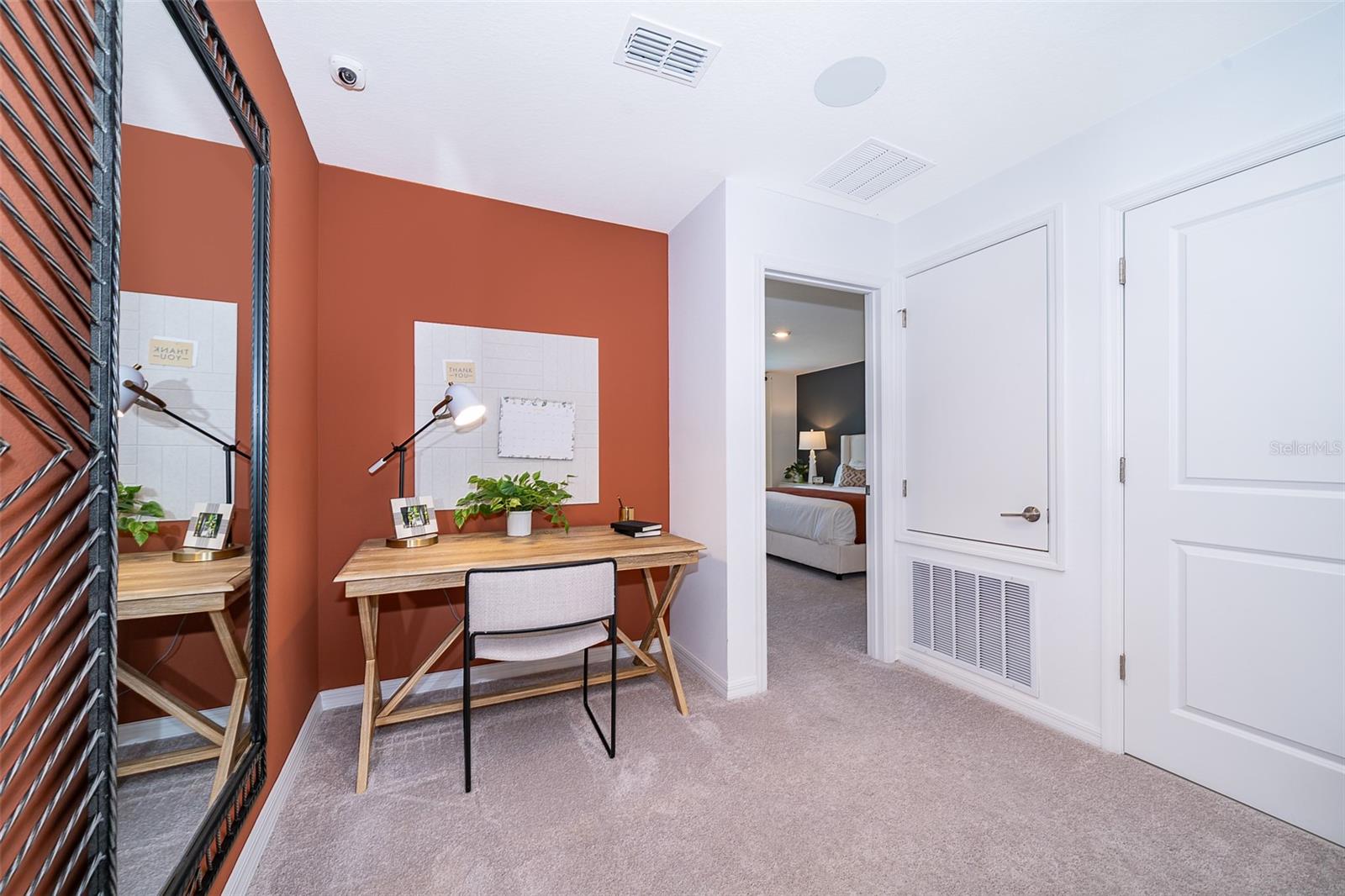 Image 18 of 30 For 2596 Penguin Boulevard