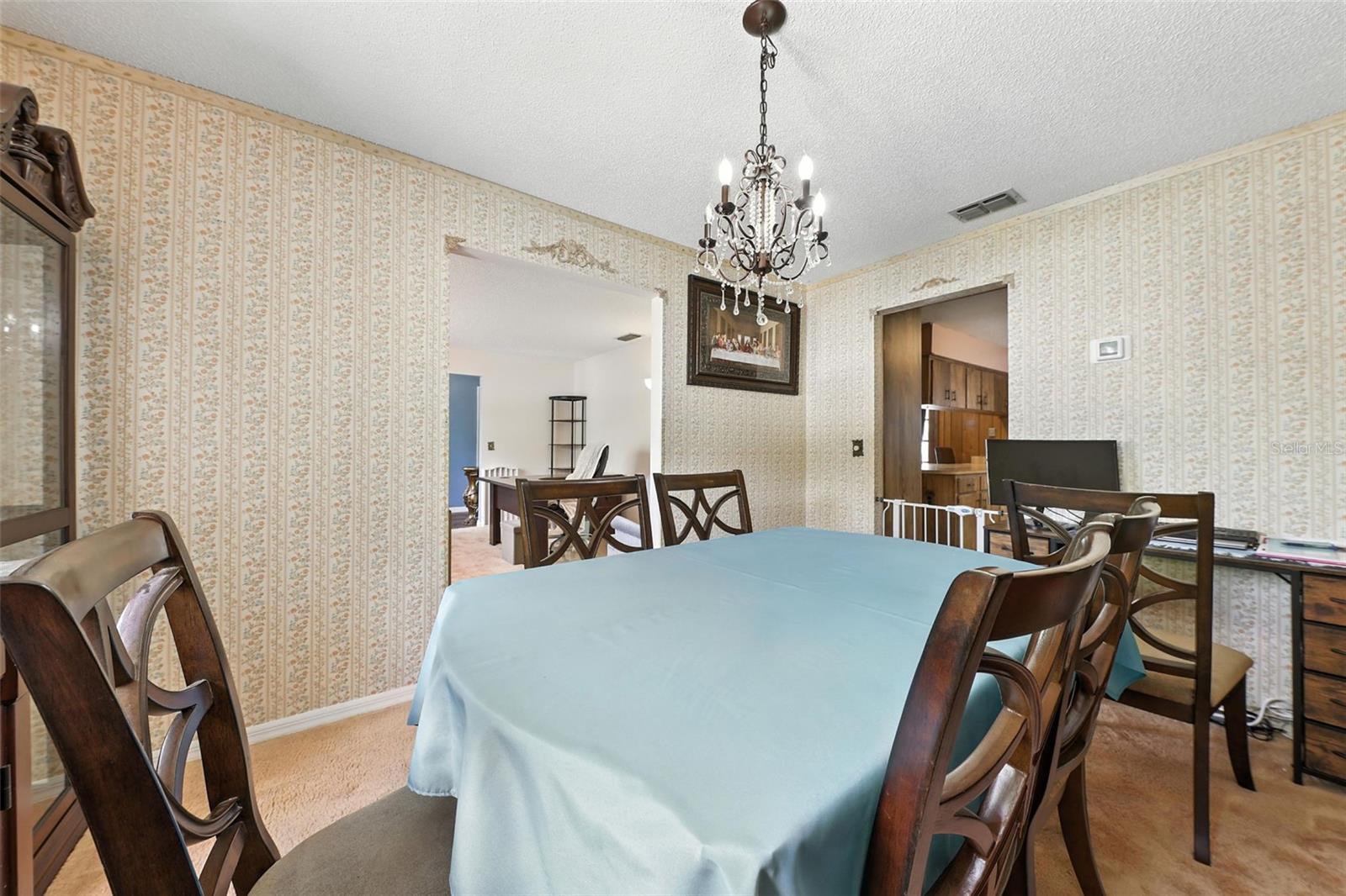 Image 5 of 25 For 1515 Colonist Court
