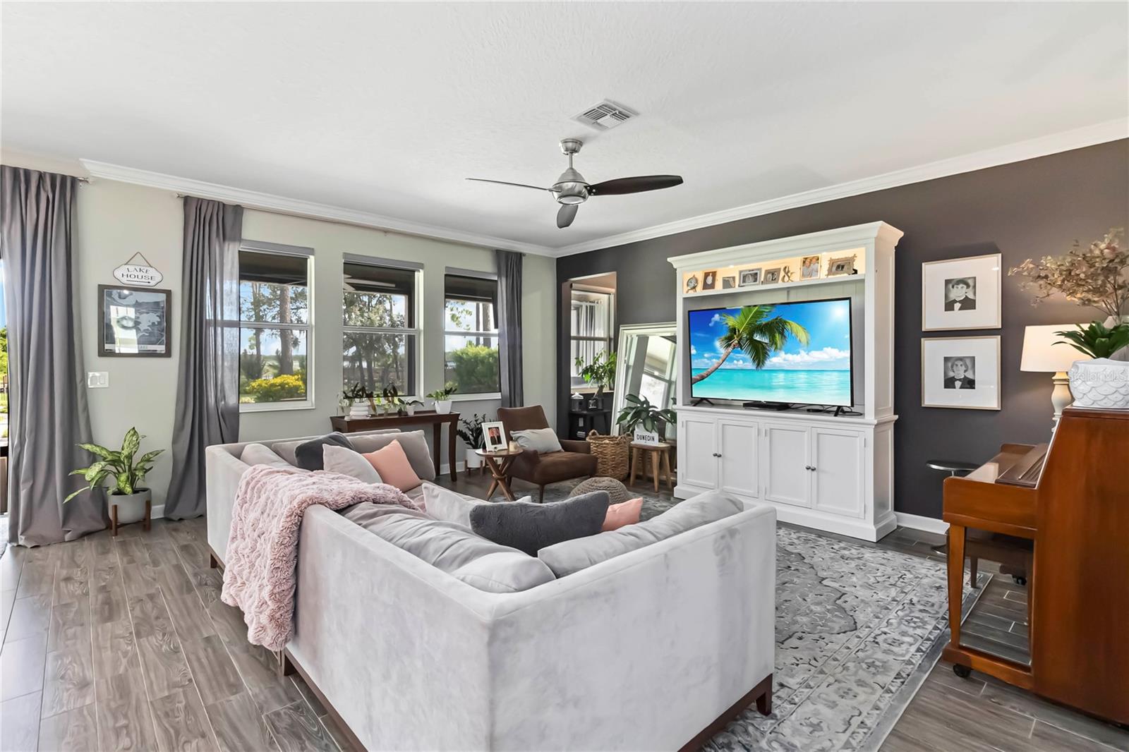 Image 9 of 67 For 3404 Shallow Cove Lane