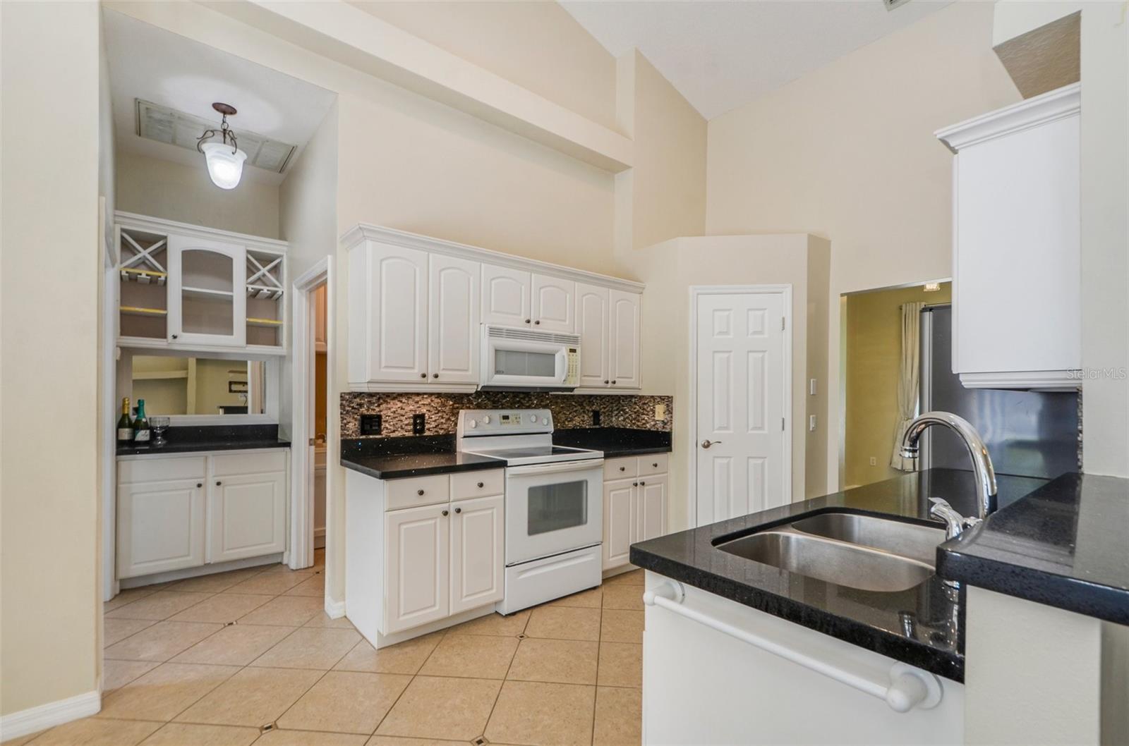 Image 15 of 45 For 2905 Elbert Way