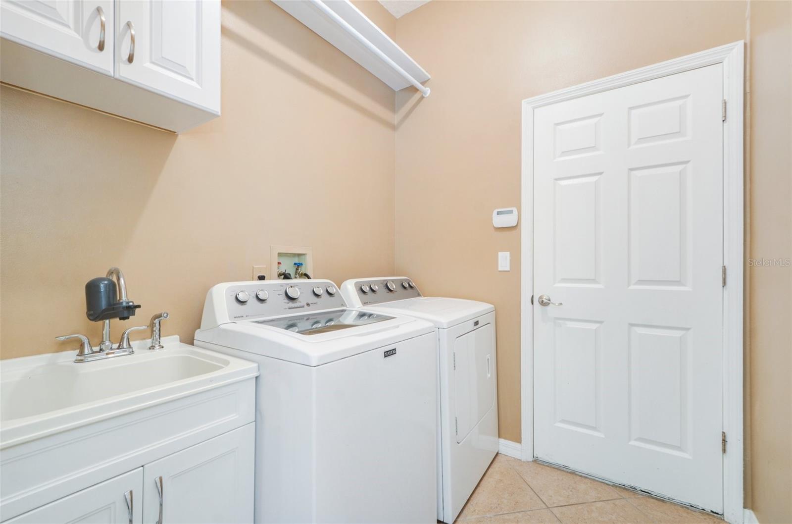 Image 21 of 45 For 2905 Elbert Way
