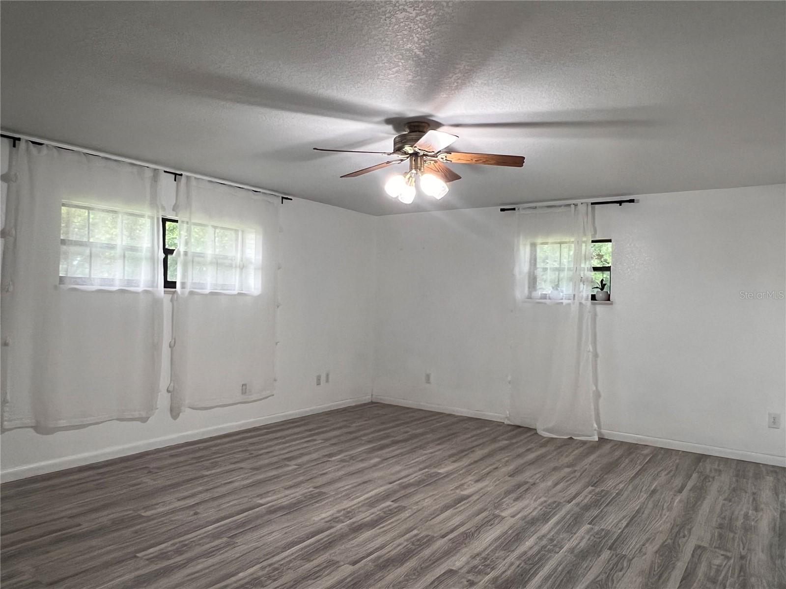 Image 13 of 27 For 4093 Lippman Road