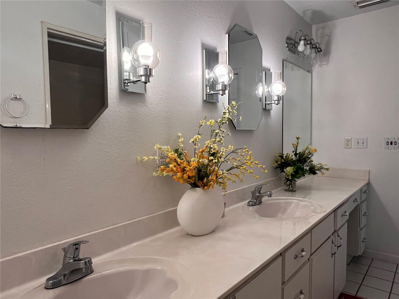 Image 15 of 27 For 4093 Lippman Road