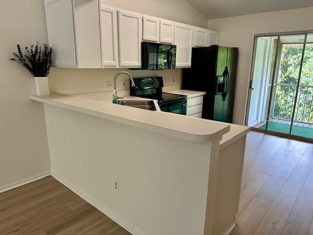 Image 10 of 24 For 125 Reserve Circle 205