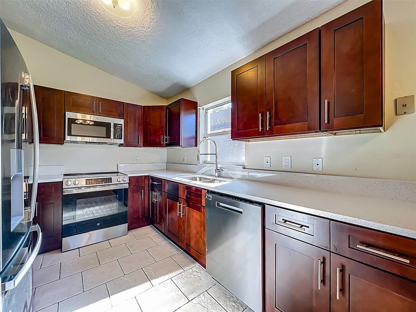 Image 13 of 39 For 1115 Naples Drive