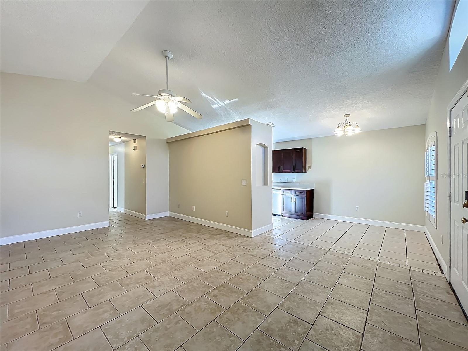 Image 3 of 39 For 1115 Naples Drive