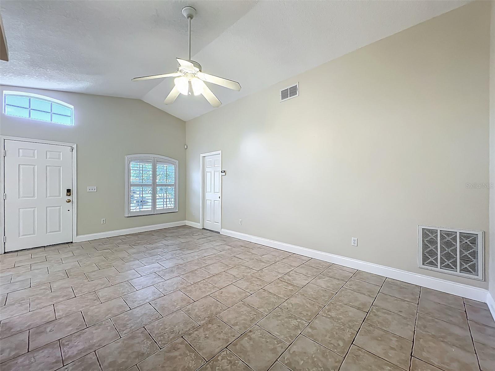 Image 7 of 39 For 1115 Naples Drive