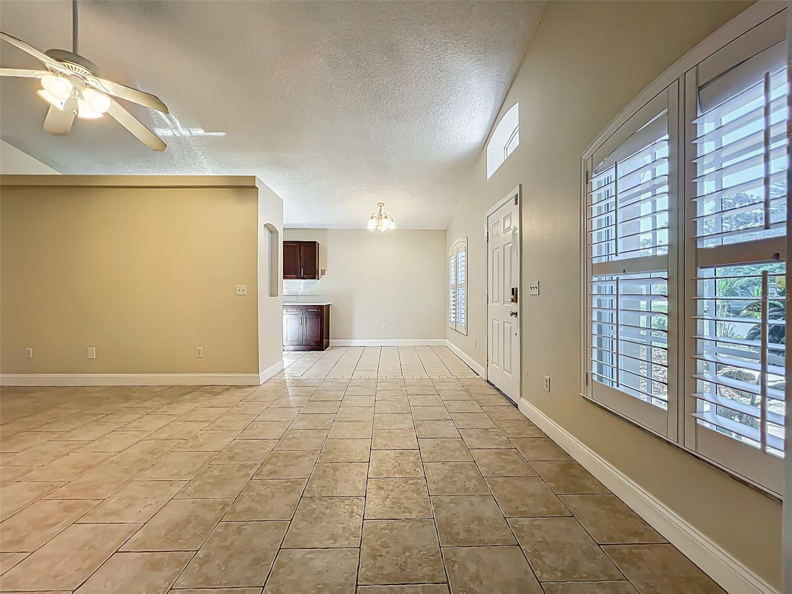 Image 9 of 39 For 1115 Naples Drive