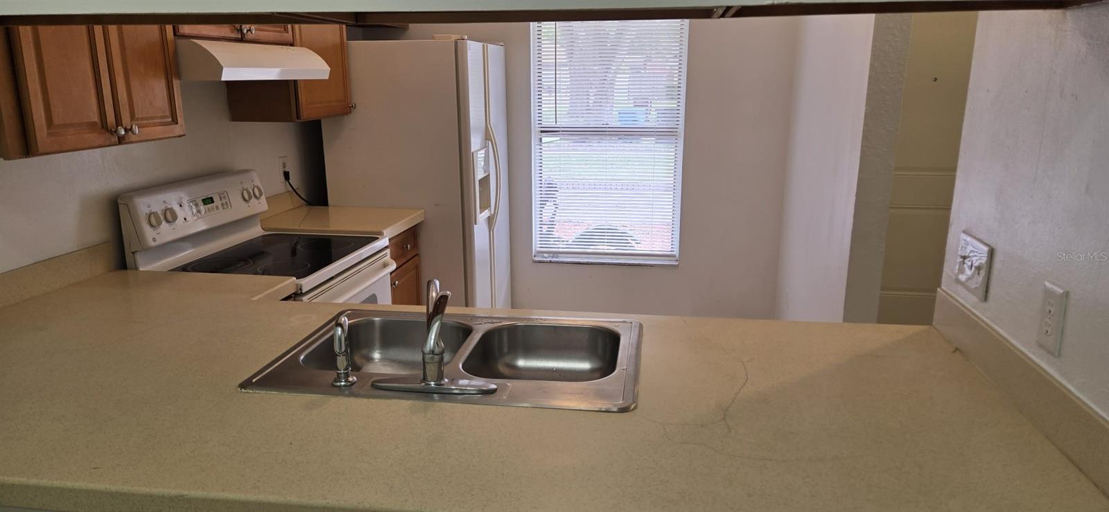 Image 4 of 16 For 1375 Hendren Drive
