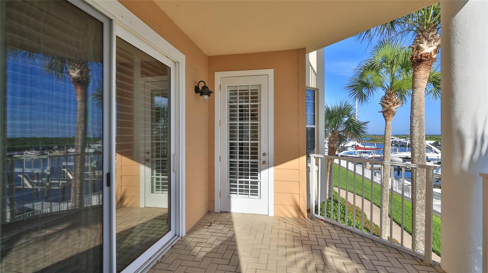 Image 5 of 34 For 4626 Harbour Village Boulevard 3201