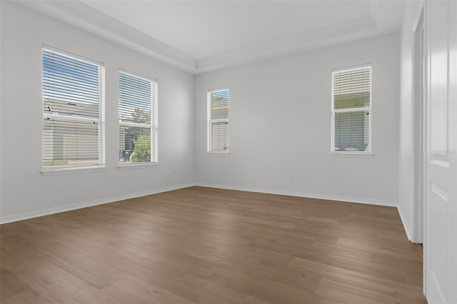 Image 12 of 28 For 12884 Penshurst Lane