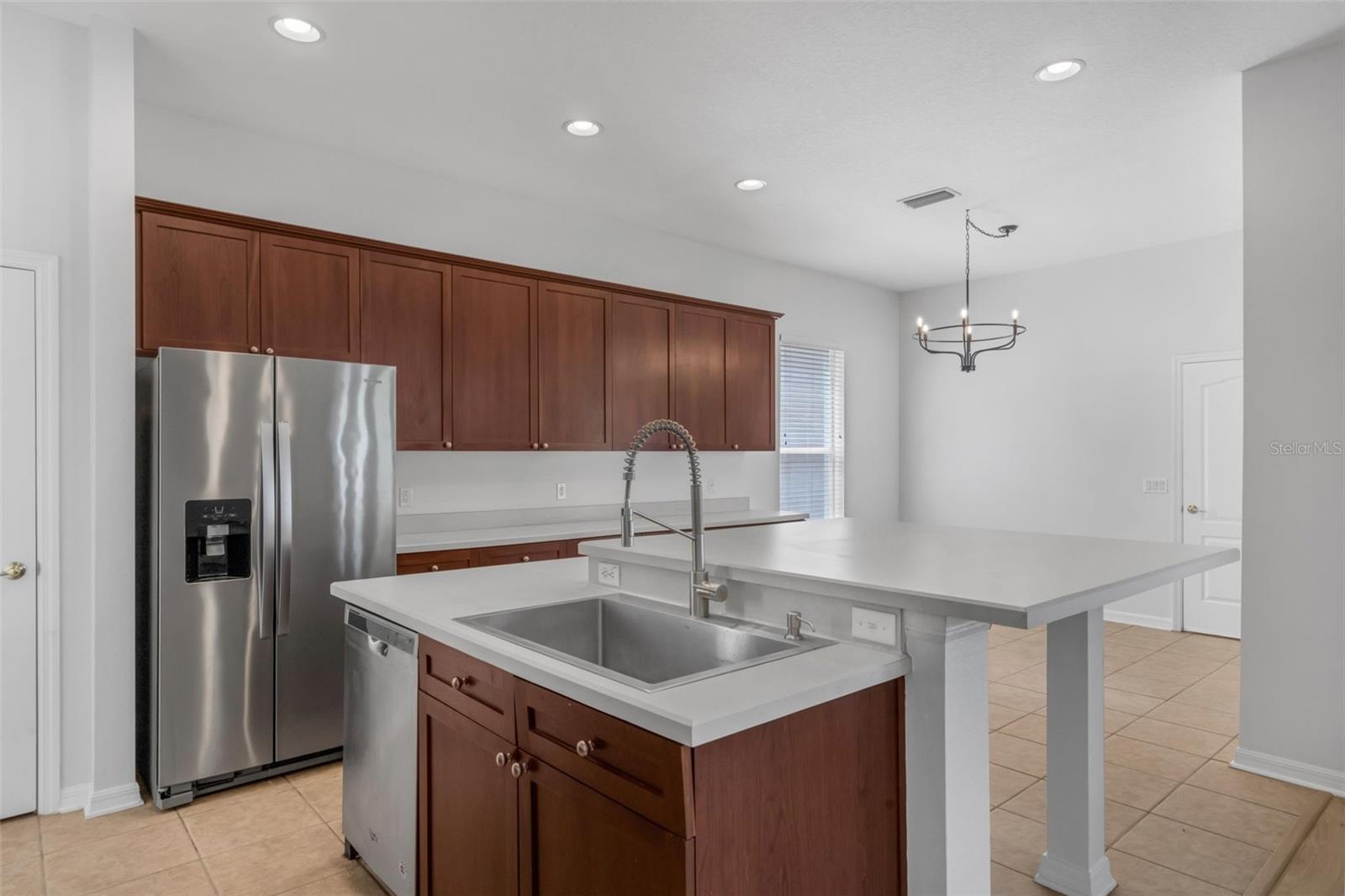 Image 3 of 28 For 12884 Penshurst Lane