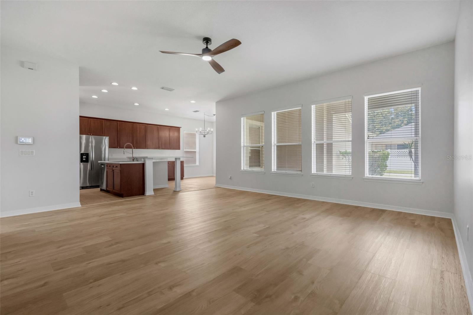 Image 8 of 28 For 12884 Penshurst Lane