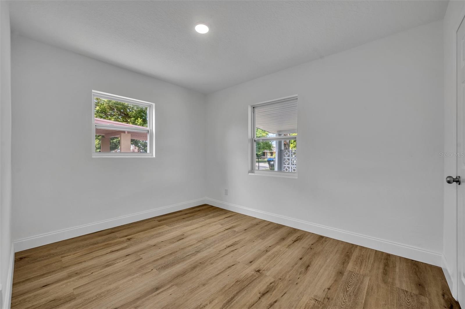 Image 17 of 29 For 7601 Aviano Avenue